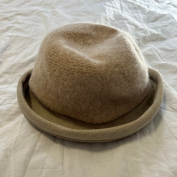 Retro Tan Wool Blend Ladies Hat with Bow - Picture 6 of 7